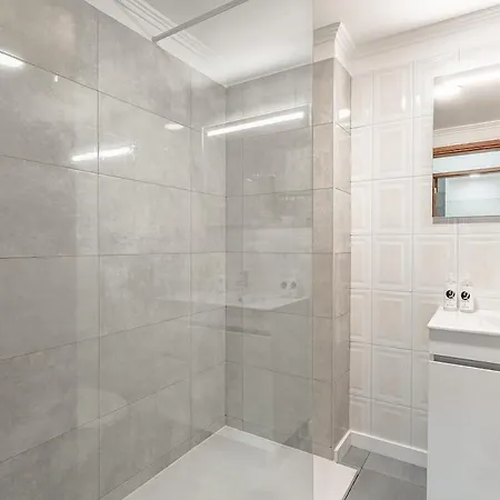 Emerald Scape Garajau Madeira By Grm Канису