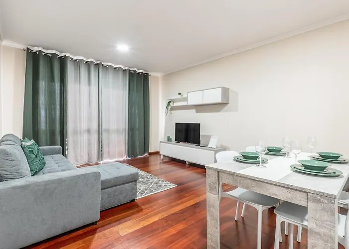 Emerald Scape Garajau Madeira By Grm カニコ