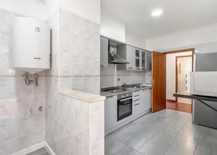 Emerald Scape Garajau Madeira By Grm * カニコ