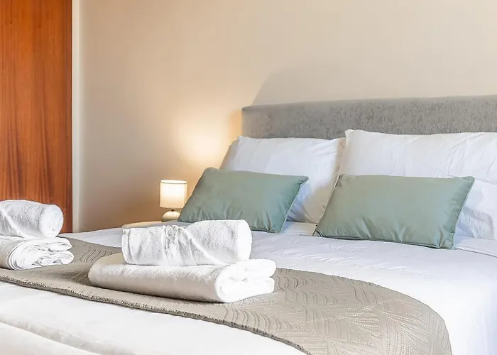 Emerald Scape Garajau Madeira By Grm アパート